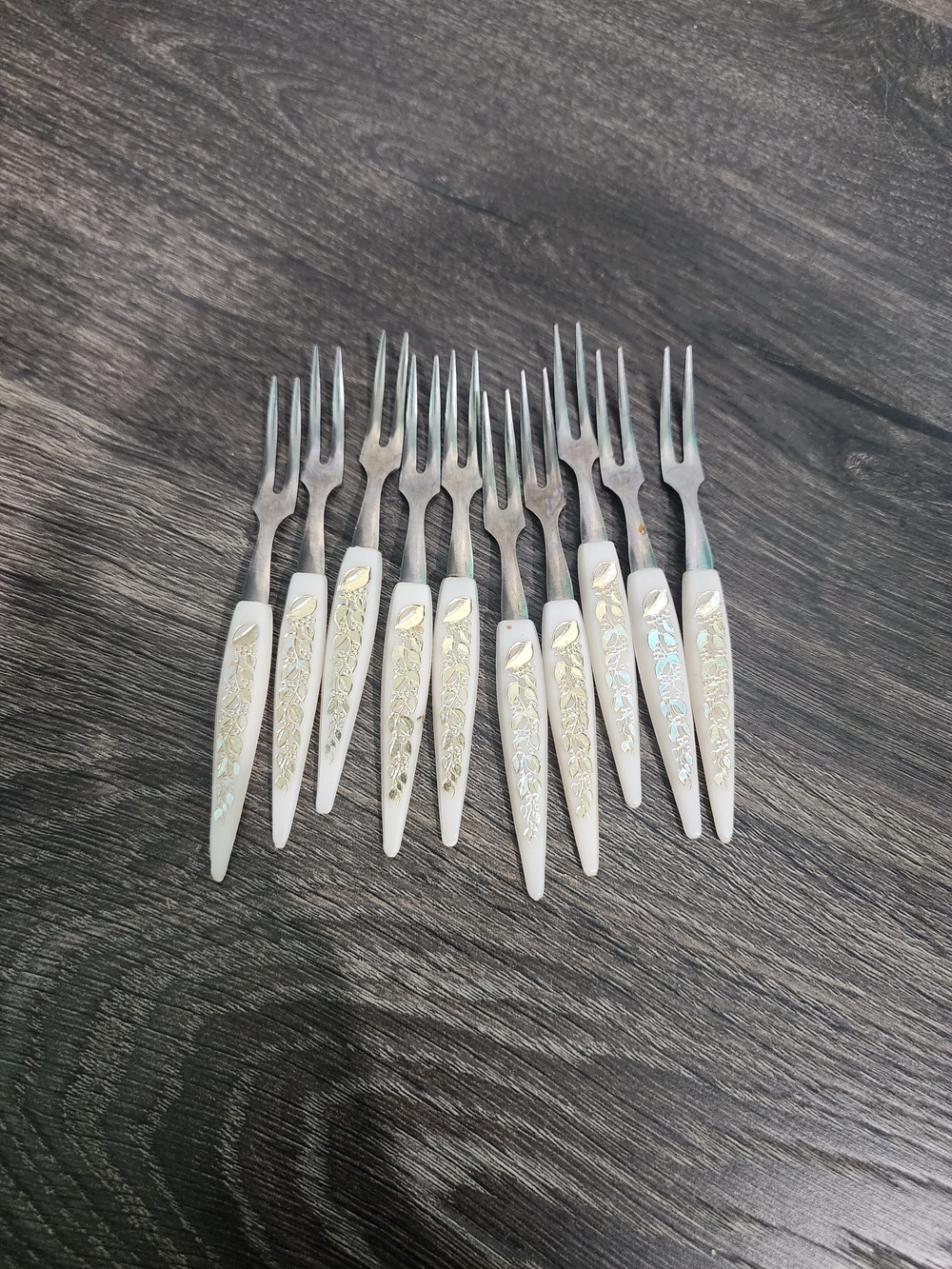 Pearl White Decorative Appetizer Fork Set - 10 Pieces